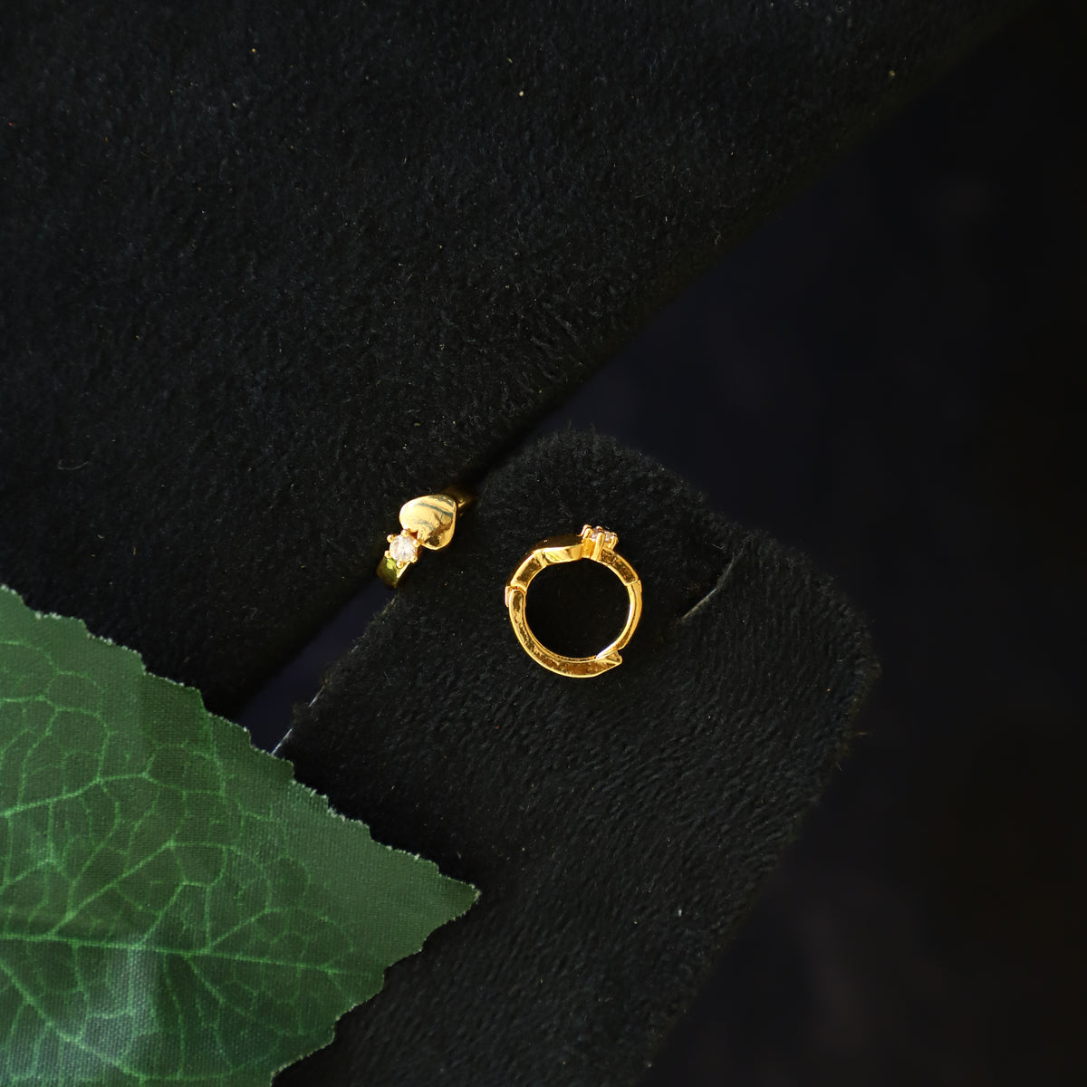 GALE EARRING