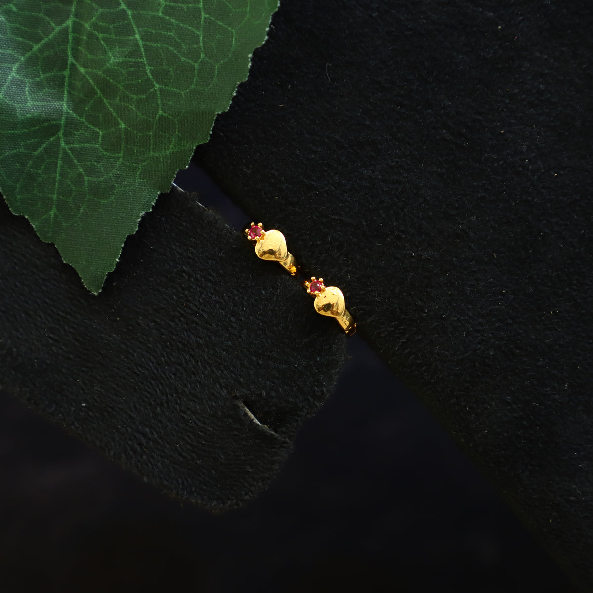 GALE EARRING
