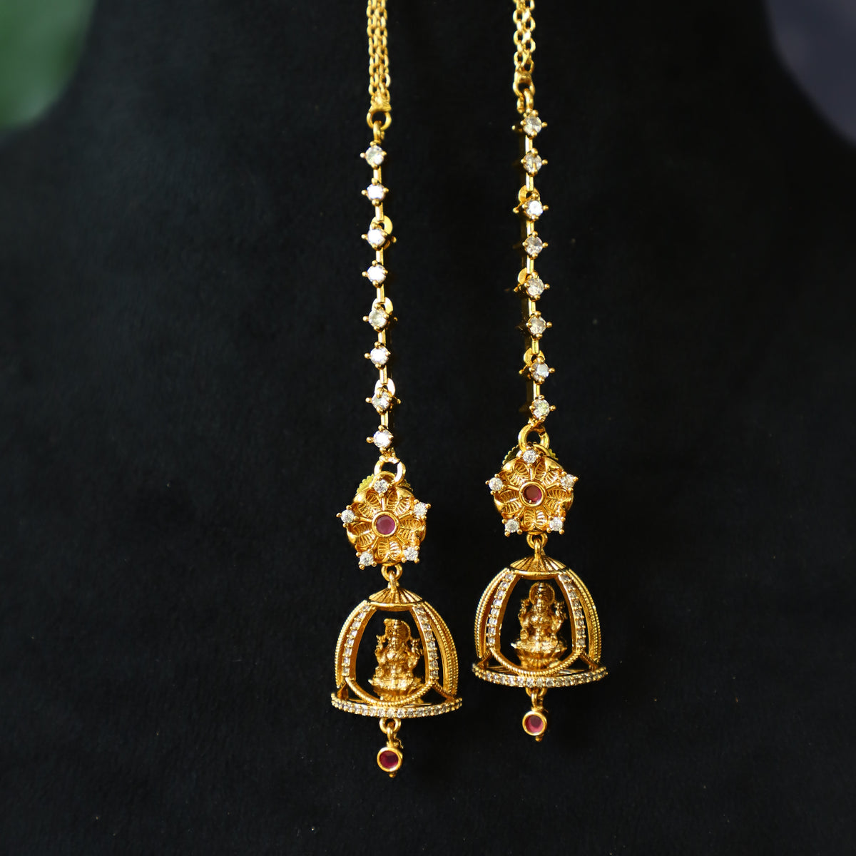 MOHIT EARRING