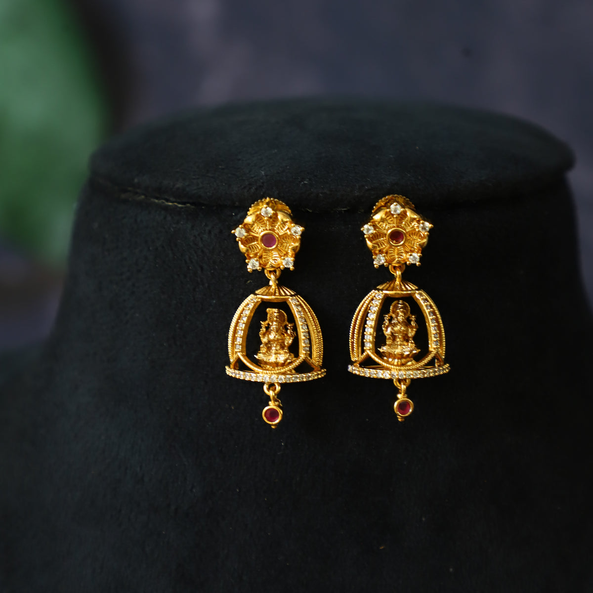 MOHIT EARRING