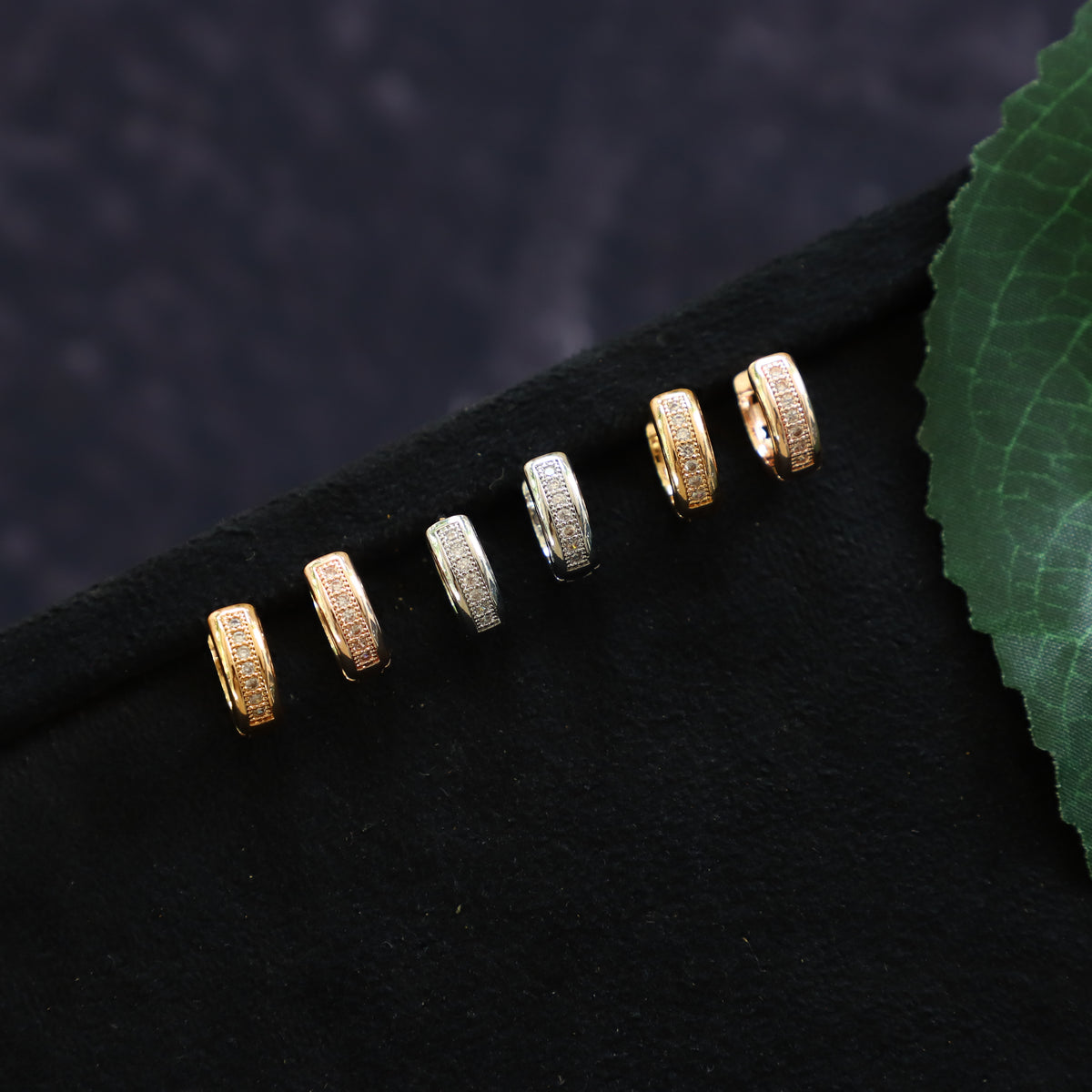 JEEVA EARRING