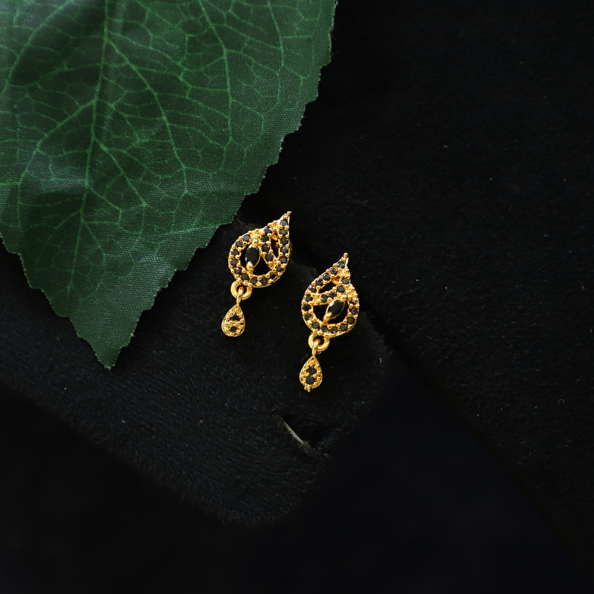 SARAN EARRING