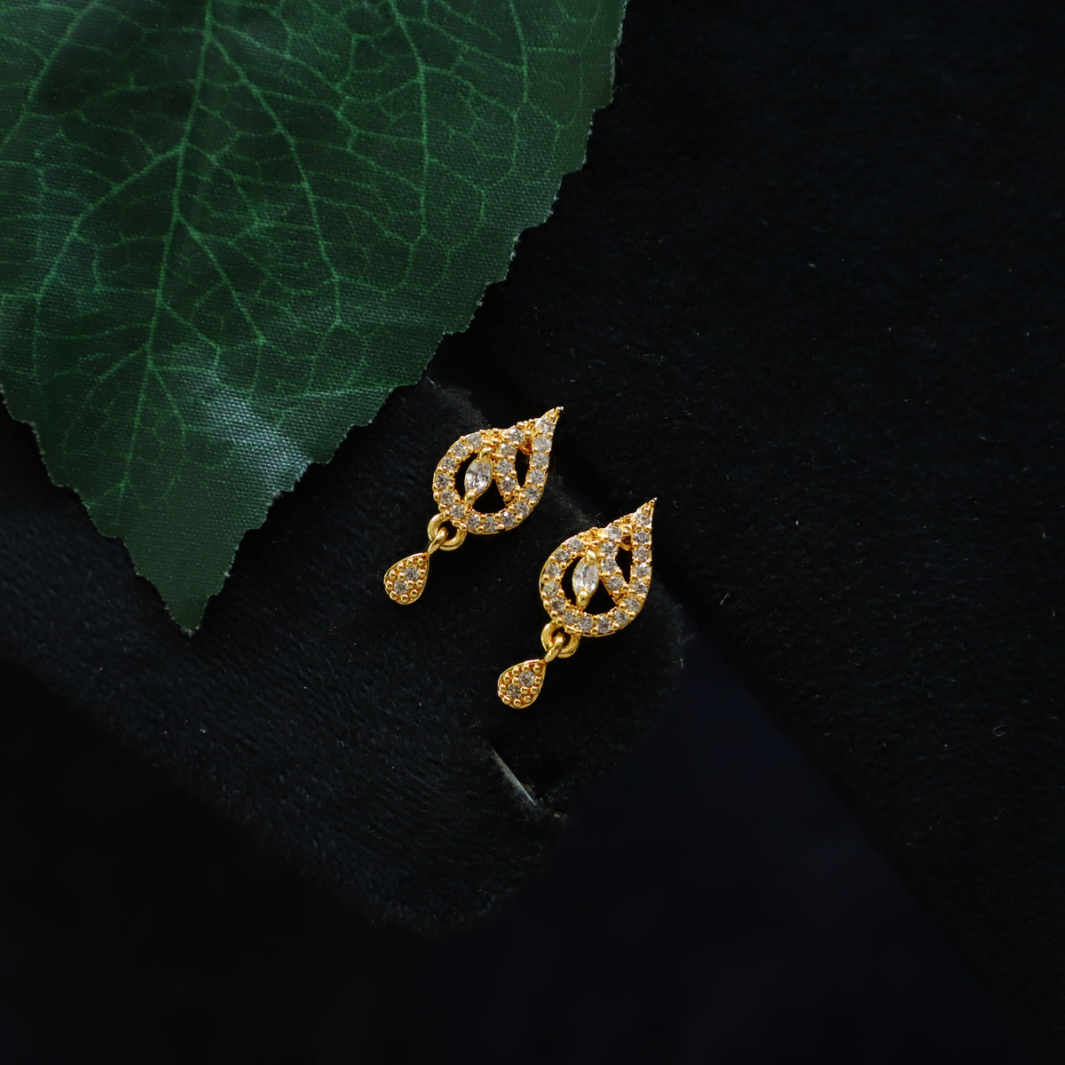 SARAN EARRING