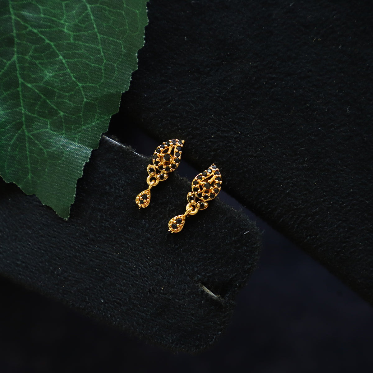 SARVO EARRING