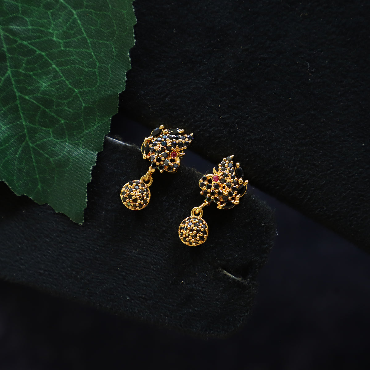 AMMU EARRING