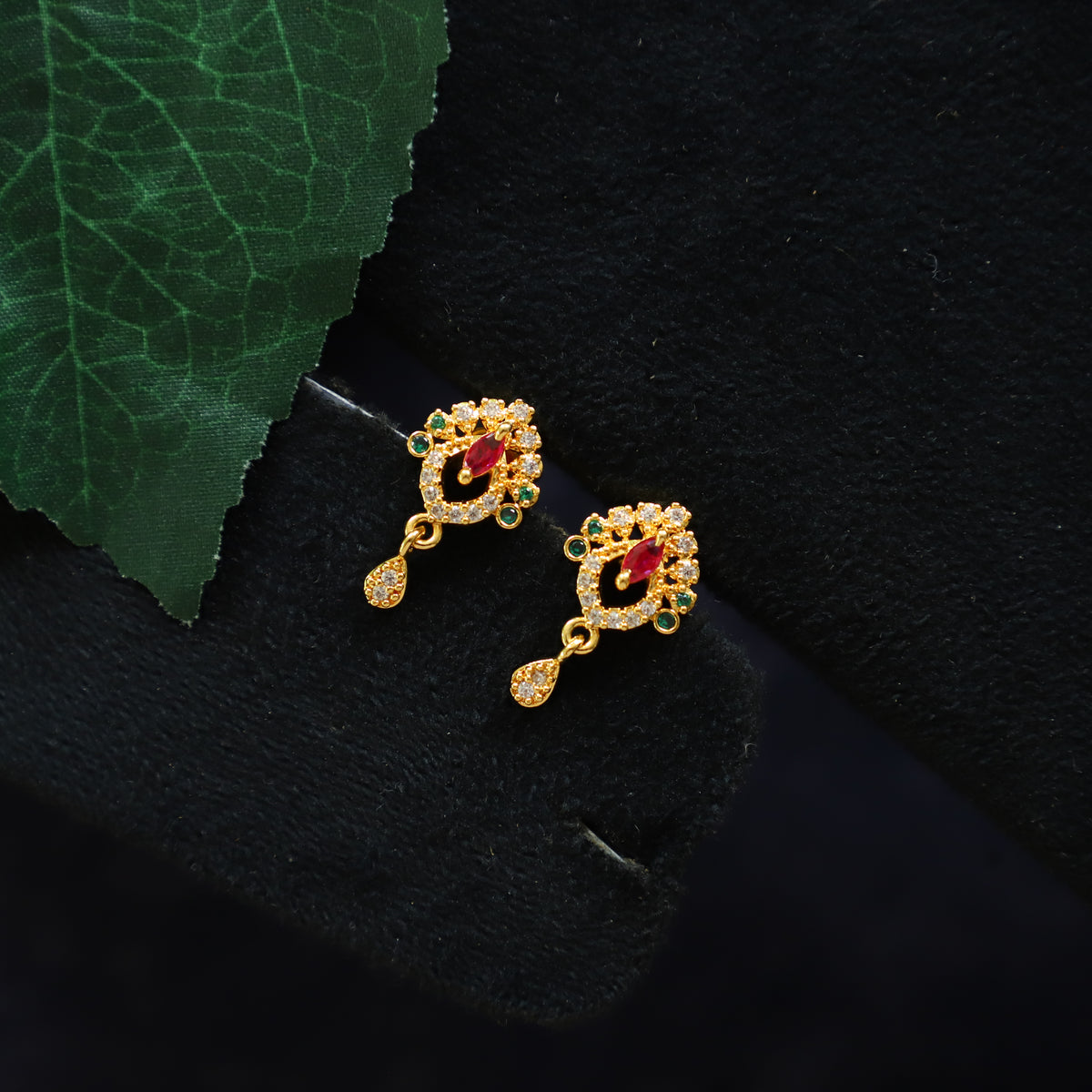 KAVI EARRING