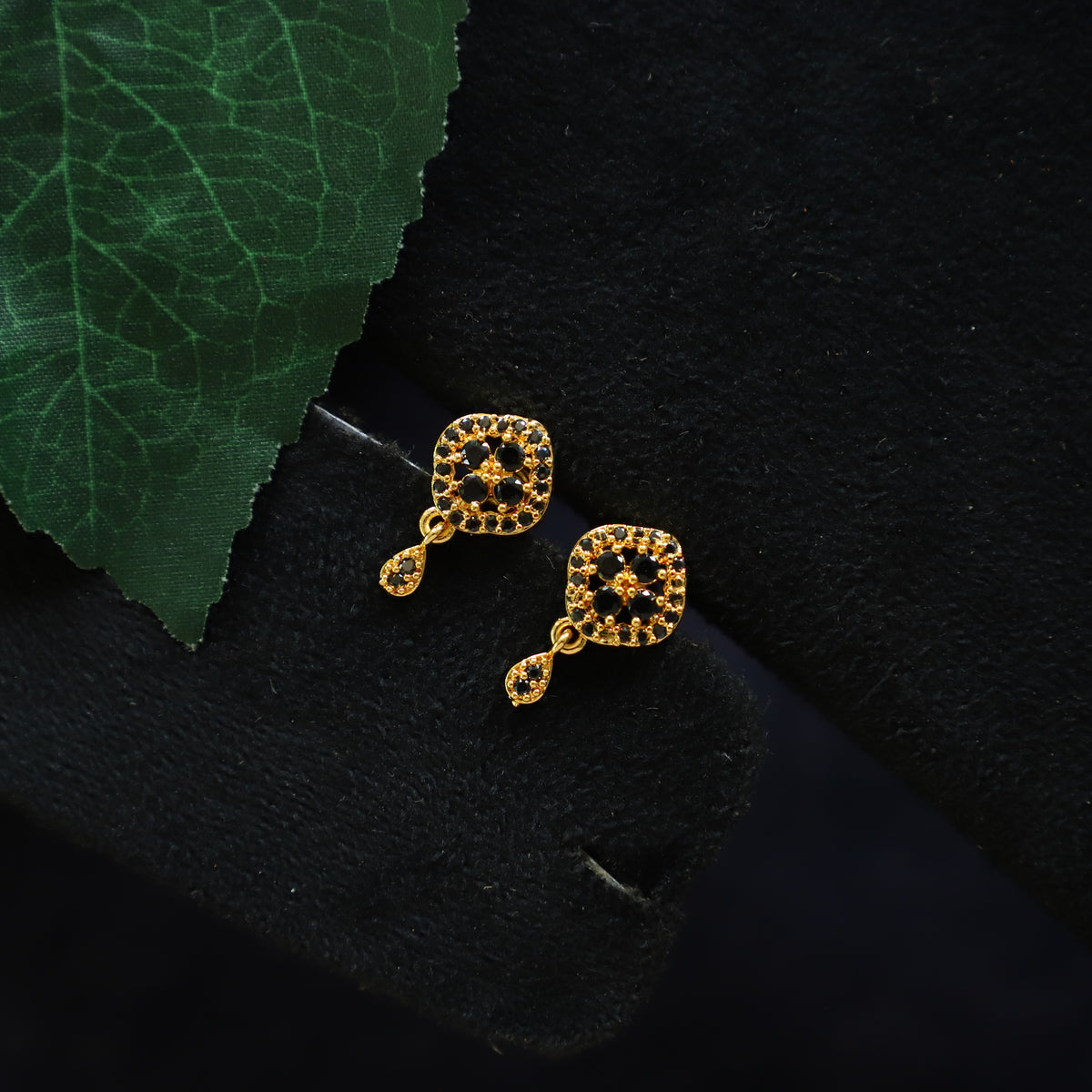 BOOST EARRING