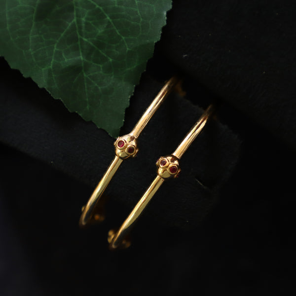 RUBINA BANGLE