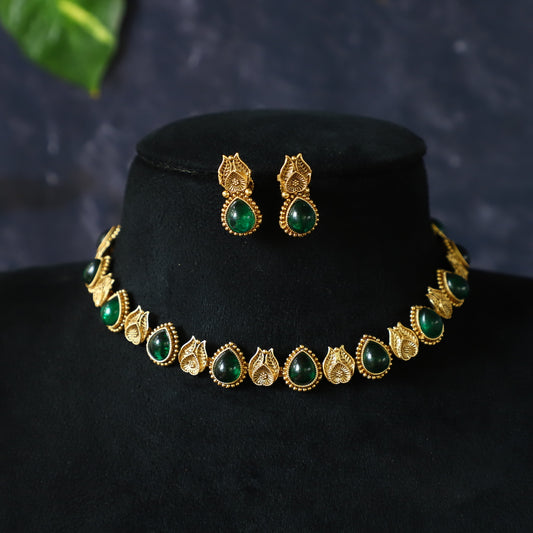 PEACH NECKPIECE