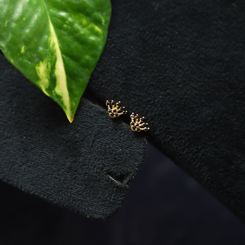 DATE EARRING