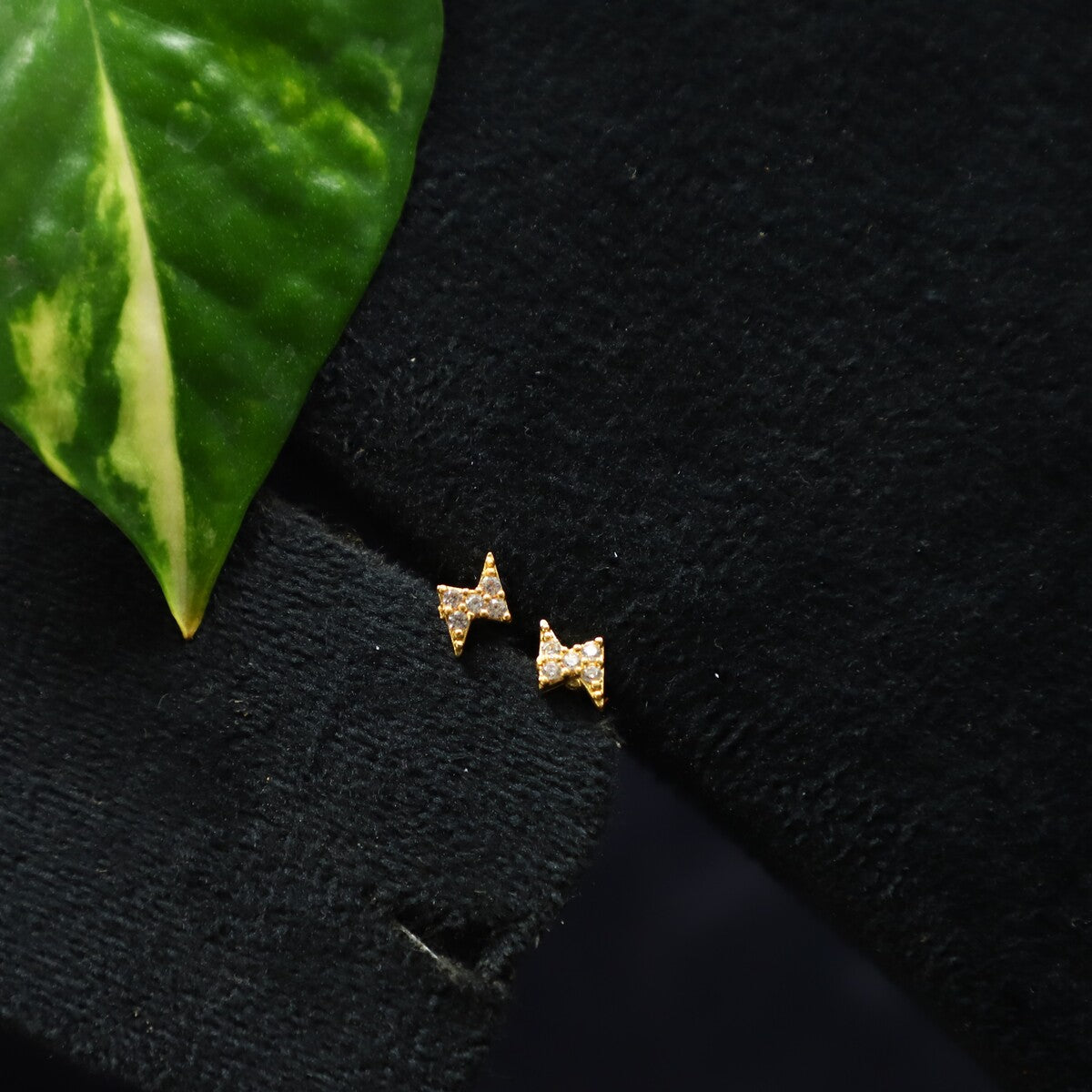 LAMP EARRING