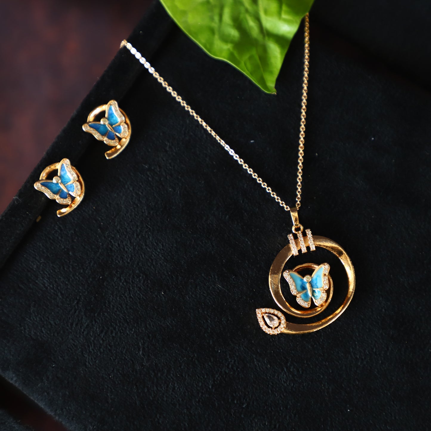 BUTTERFLY' CHAIN