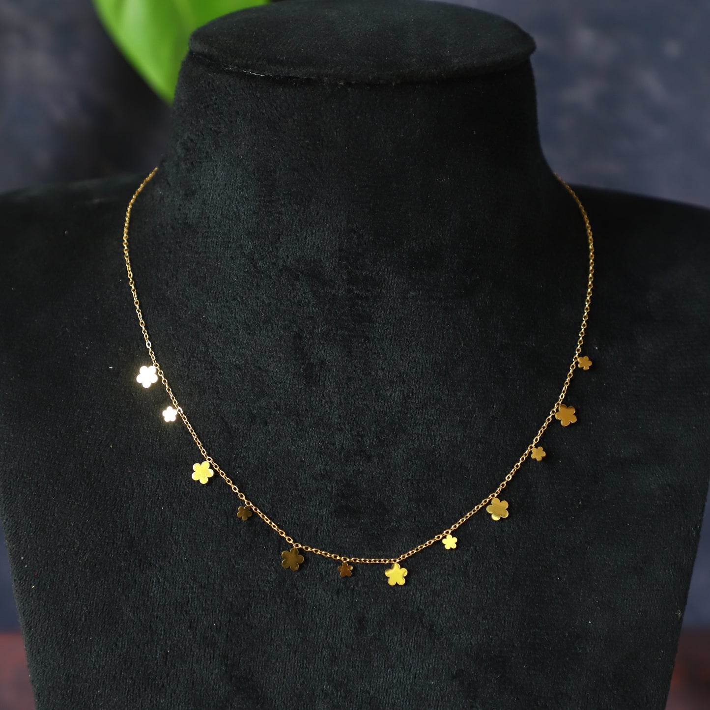 TINY CHAIN