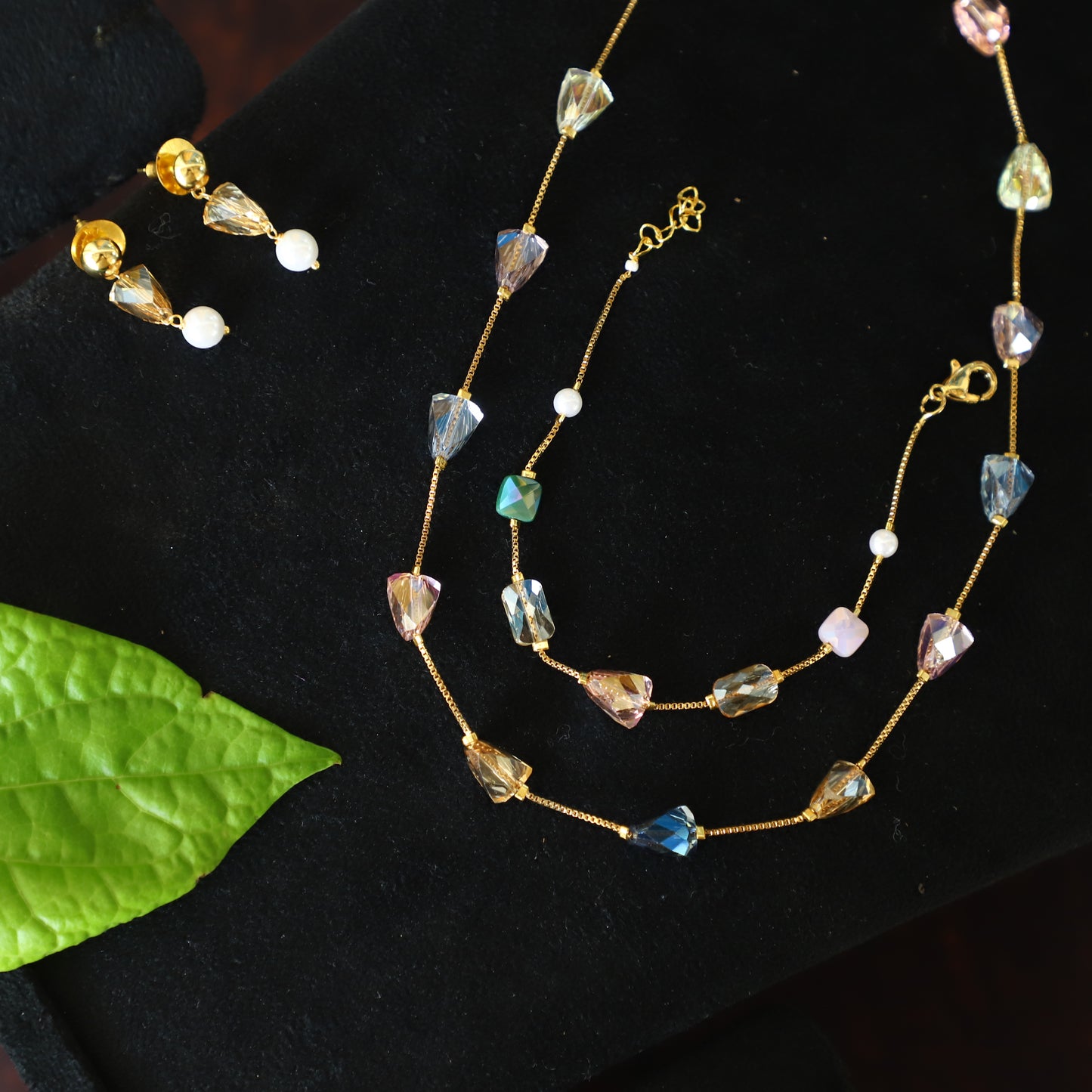 NATURAL STONE CHAINS