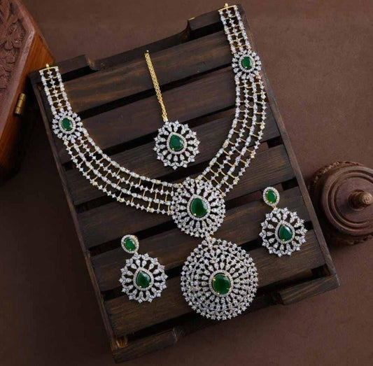 DIAMOND RELPIC NECKPIECE