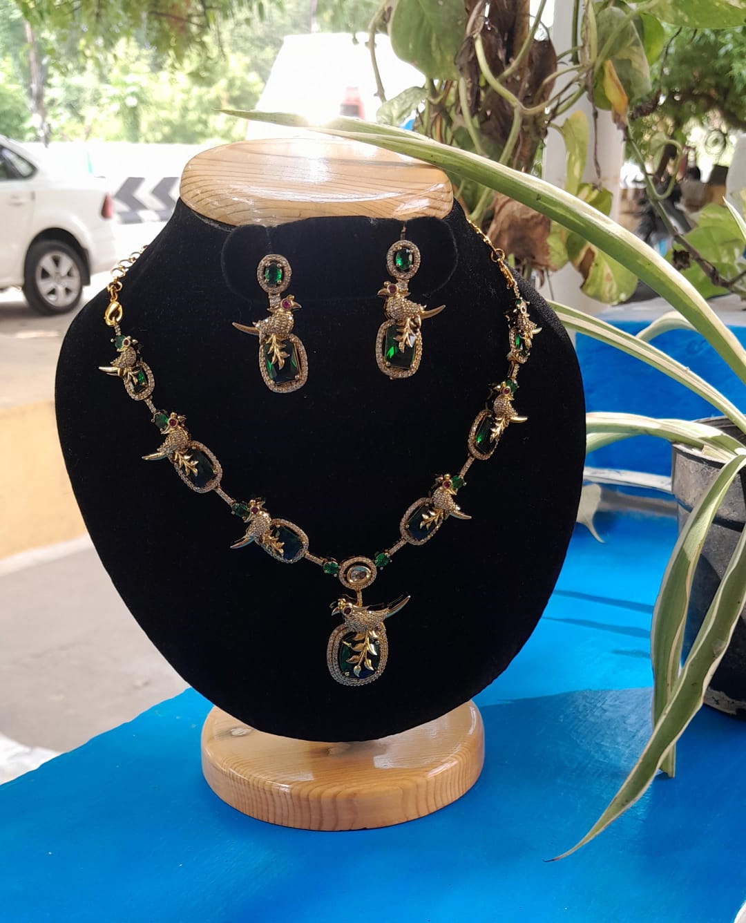 CORY NECKPIECE