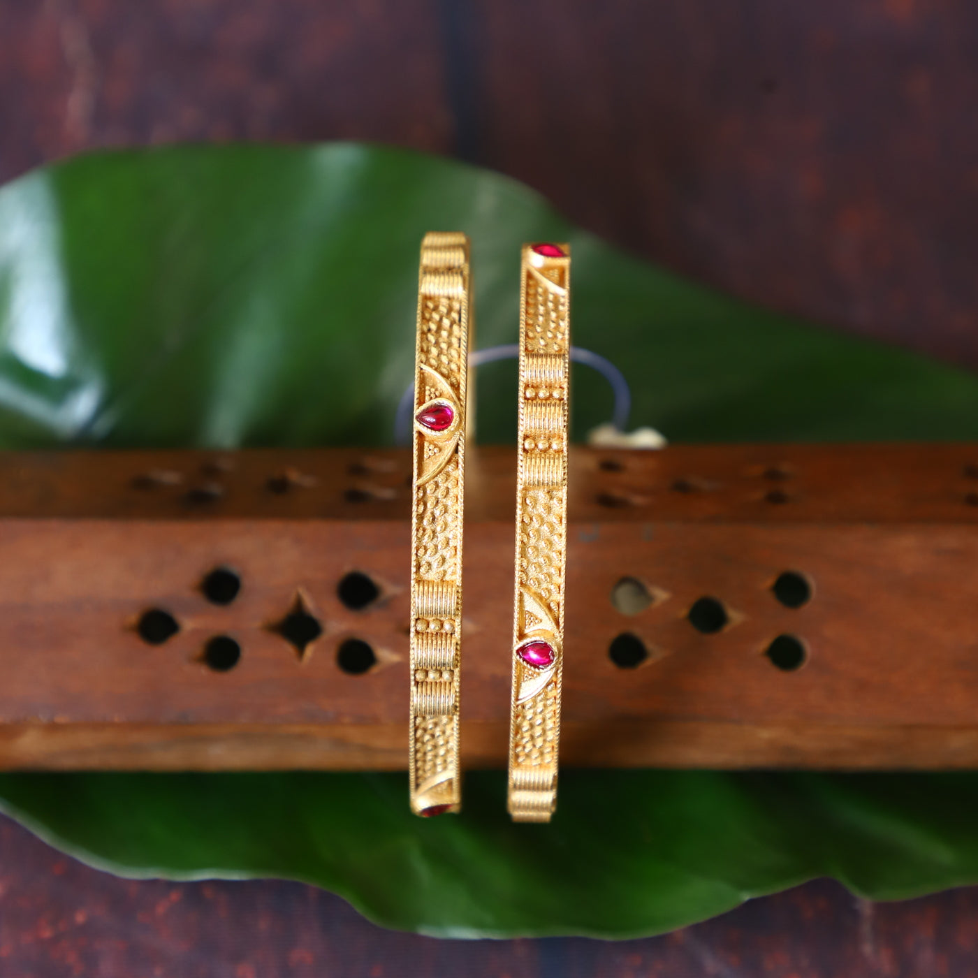 ANTIQUE DROP BANGLE