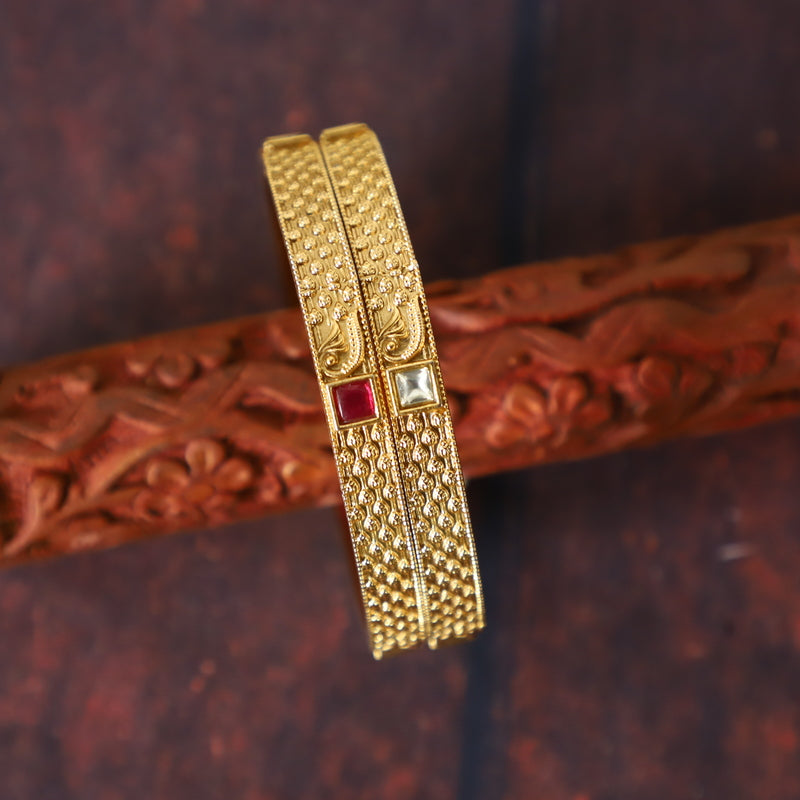 UNIQUED BANGLES