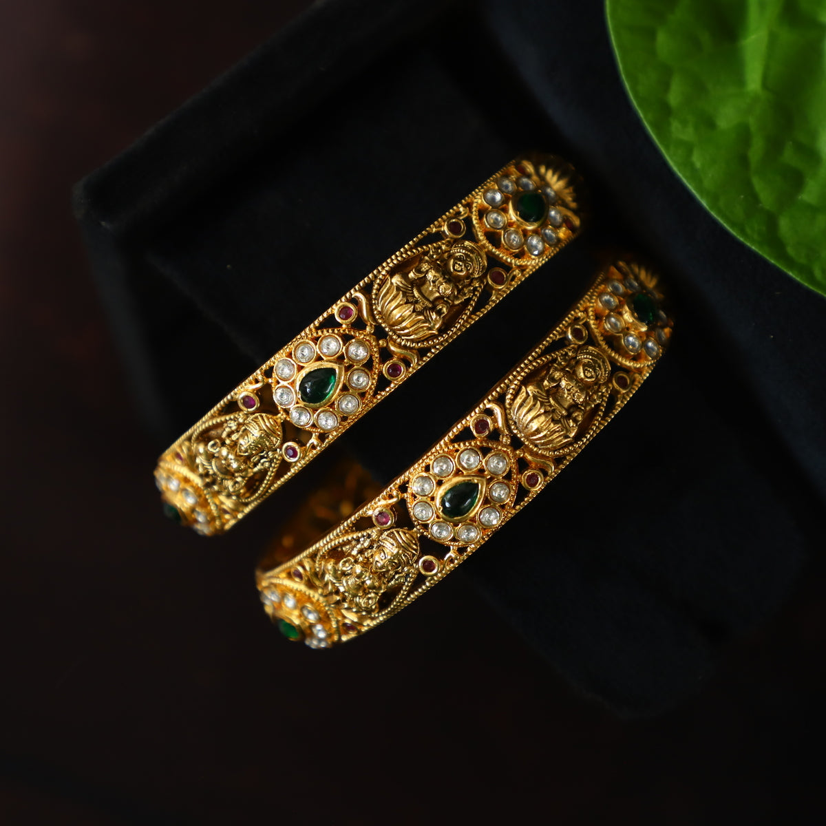 GRAND LAXI BANGLES