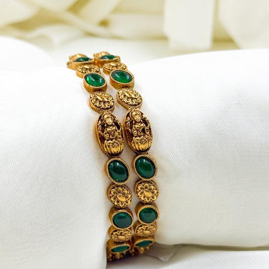 EMERALD GREEN BANGLE