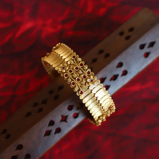 ZOHI BANGLES