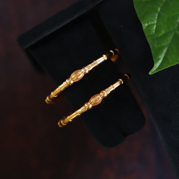 FIVE METAL- BANGLES"