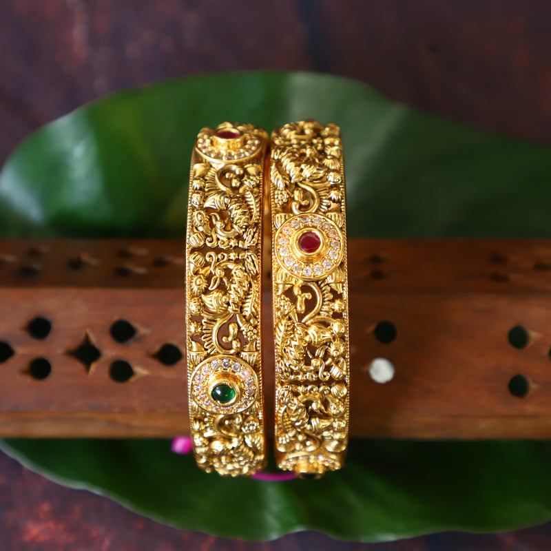 ARTISTIC BANGLE