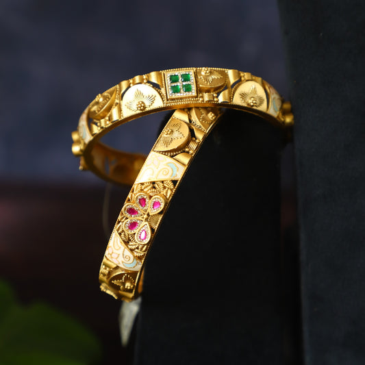 'FEATHER 'BANGLES