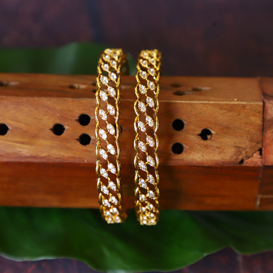 ANTINQUE AD BANGLE