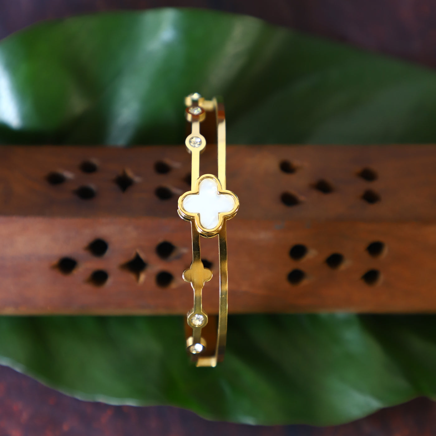 PETAL BRACELET