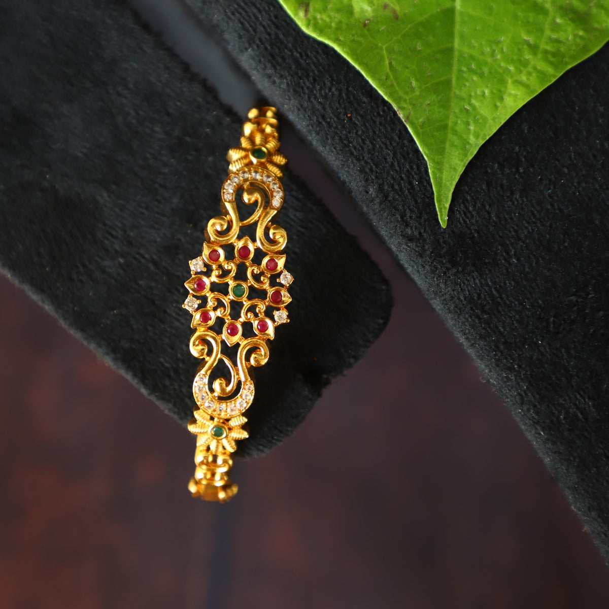 FLAX; BRACELET