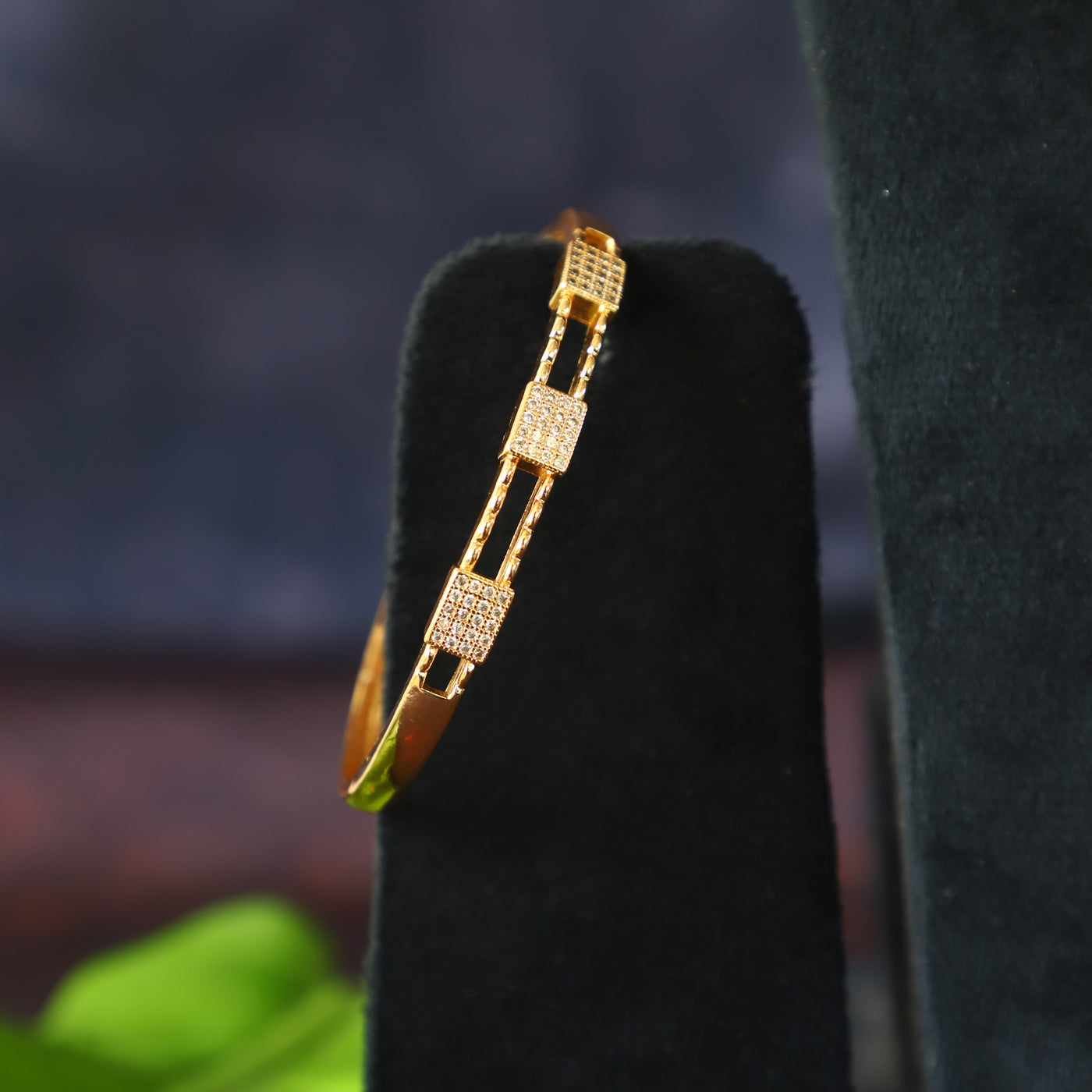 SQUARE BRACELET