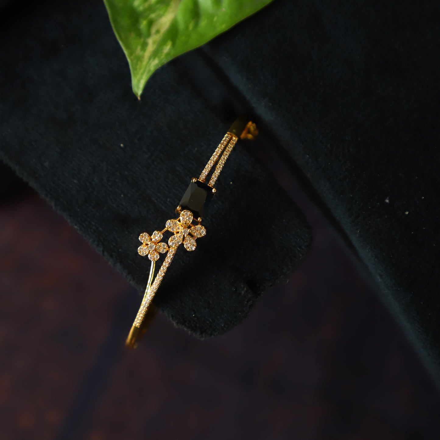 STUNNING BRACELET