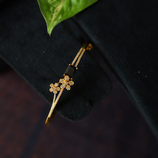 STUNNING BRACELET