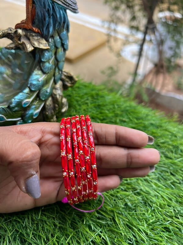 GLASS BANGLES WHEAT DESIGHN RED COLOUR