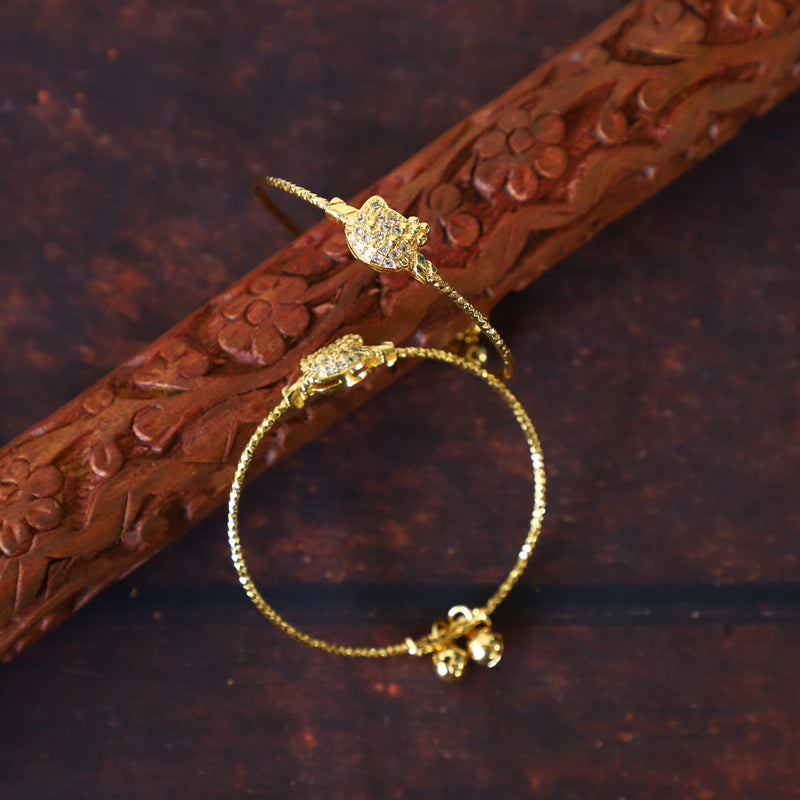 TWIN BANGLE