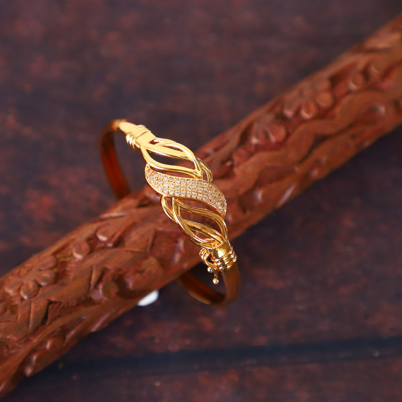 ELEGANT BANGLE