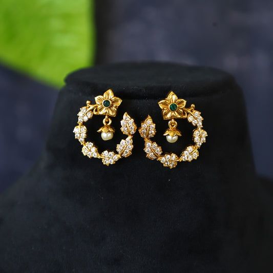 LEAFY EARRING