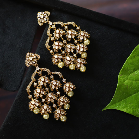 JO EARRING