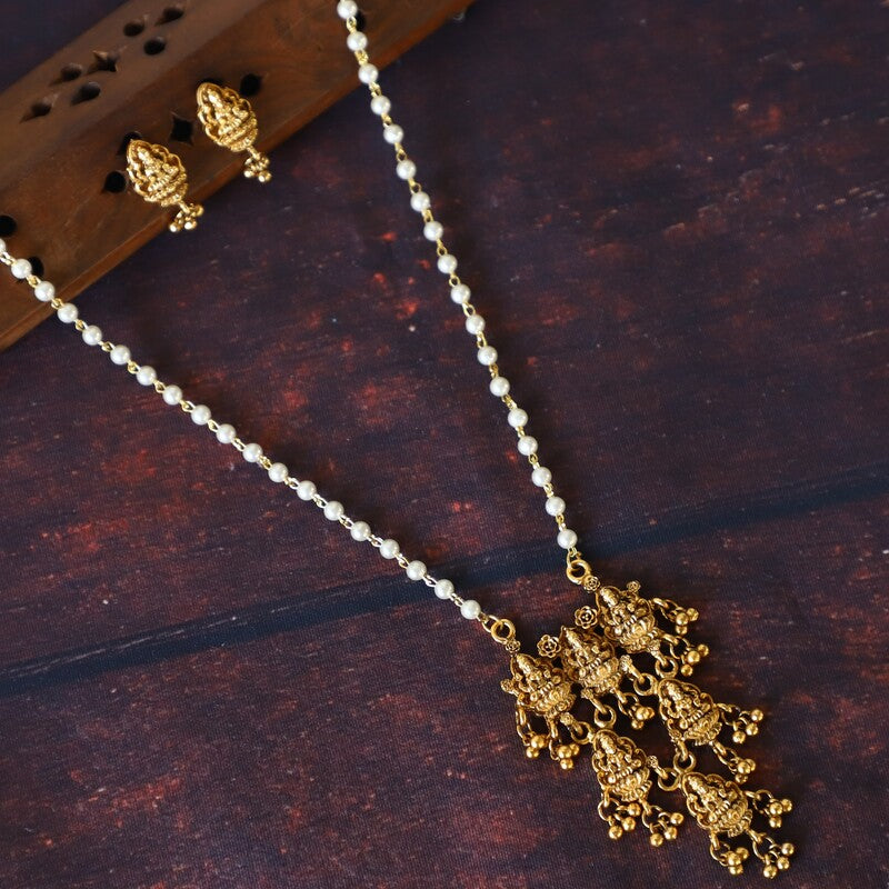 DIVINE MALA