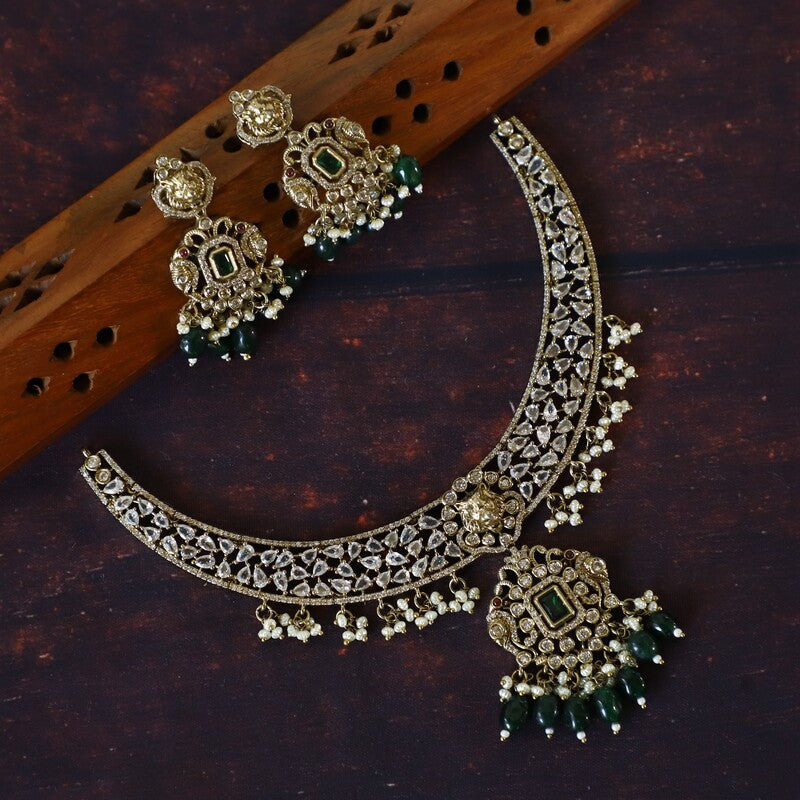 SIMBA NECKPIECE