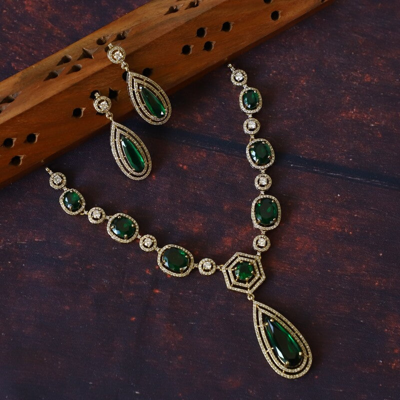 RAIN DROP NECKPIECE