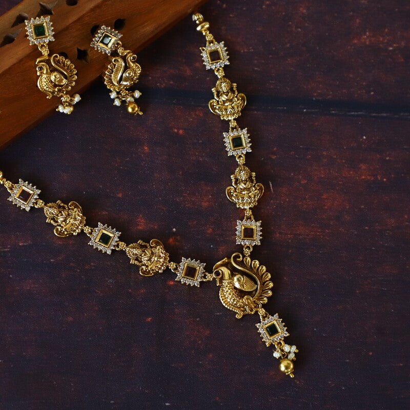 ANNAPACHI NECKPIECE