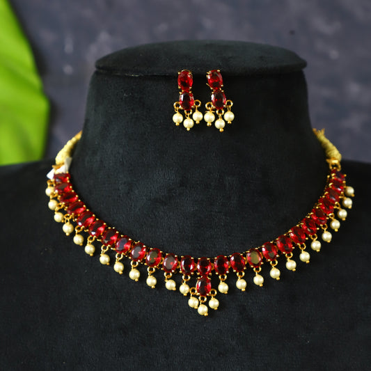 ""PERALS"" NECKPIECE