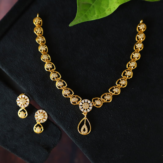 DROP NECKPIECE