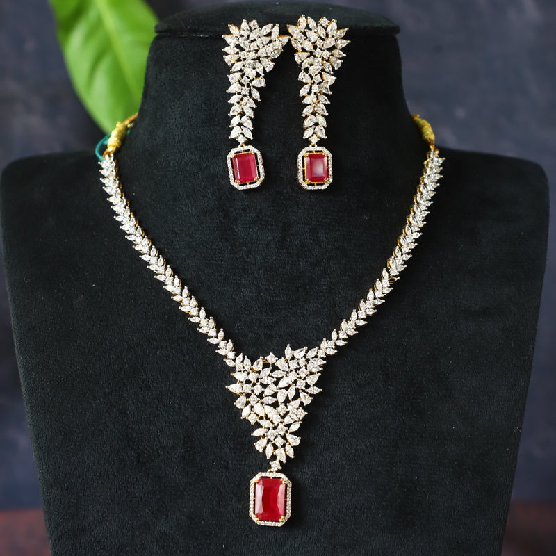 'ELEGANT' NECKPIECE