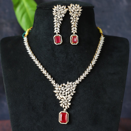 'ELEGANT' NECKPIECE