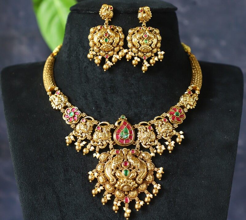 SILVER REPLICA NECKPIECE