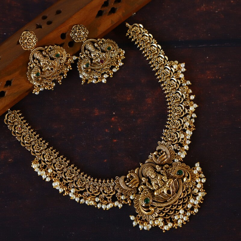 AZURA NECK SET