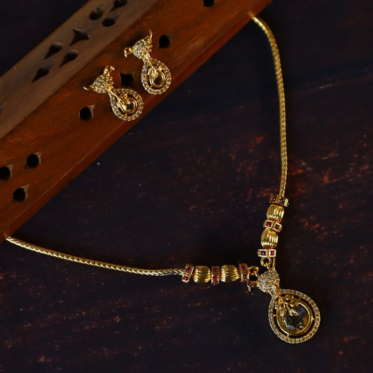 CHICK NECKPIECE